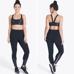 Spanx Every.Wear™ Black Gloss Pocket Leggings Size Medium Sample $108 20193R